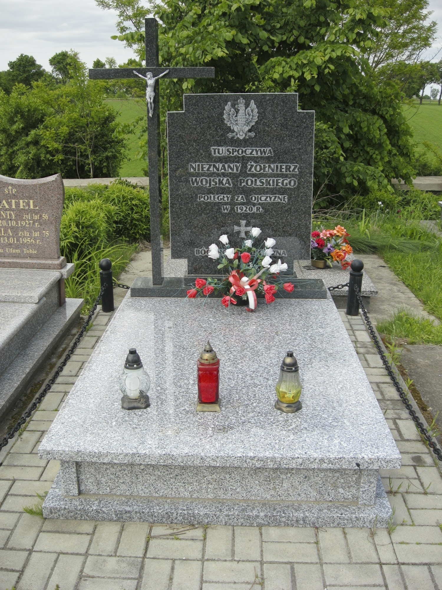 14-19.jpg 14-19.jpg